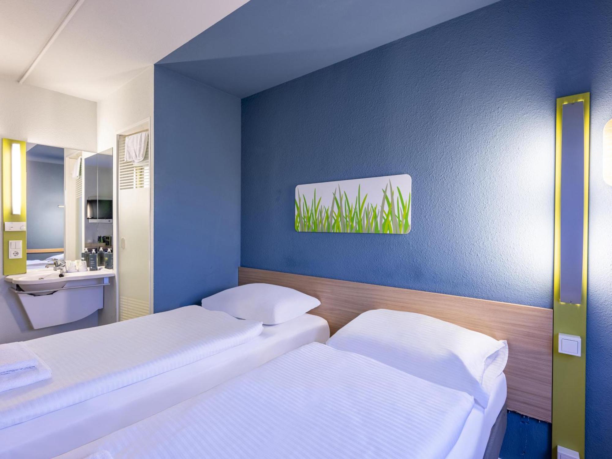B&B Hotel Mannheim-Friedrichsfeld エクステリア 写真